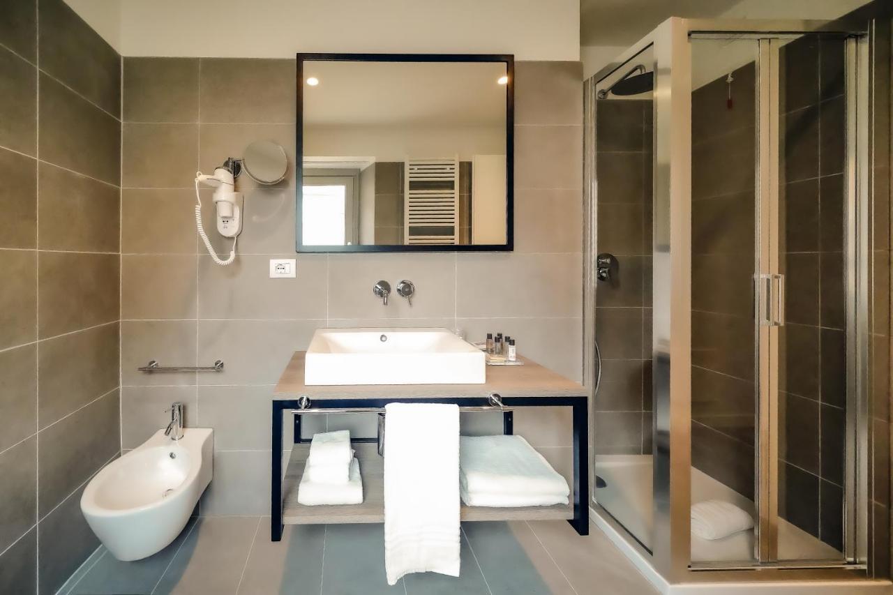 แบร์กาโม อินน์ 15 ภายนอก รูปภาพ Bathroom